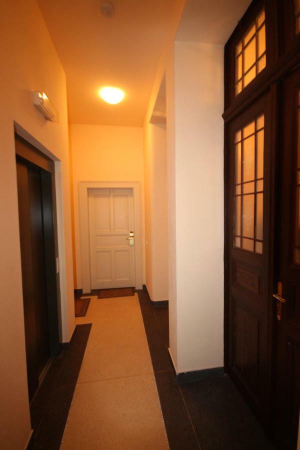 Apartment Halkova 5 Прага Экстерьер фото