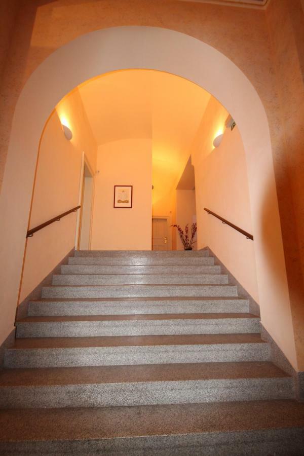 Apartment Halkova 5 Прага Экстерьер фото
