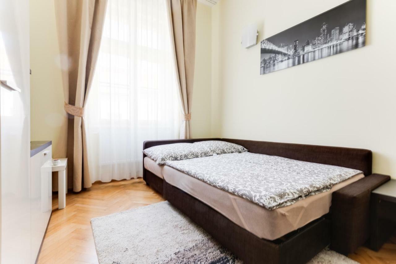 Apartment Halkova 5 Прага Экстерьер фото